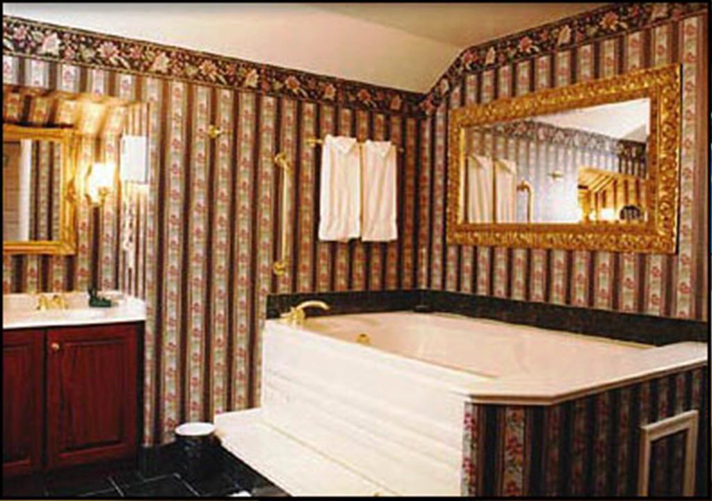 Bavarian Inn Shepherdstown Dış mekan fotoğraf