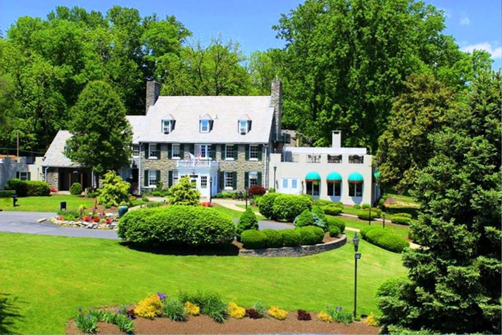 Bavarian Inn Shepherdstown Dış mekan fotoğraf